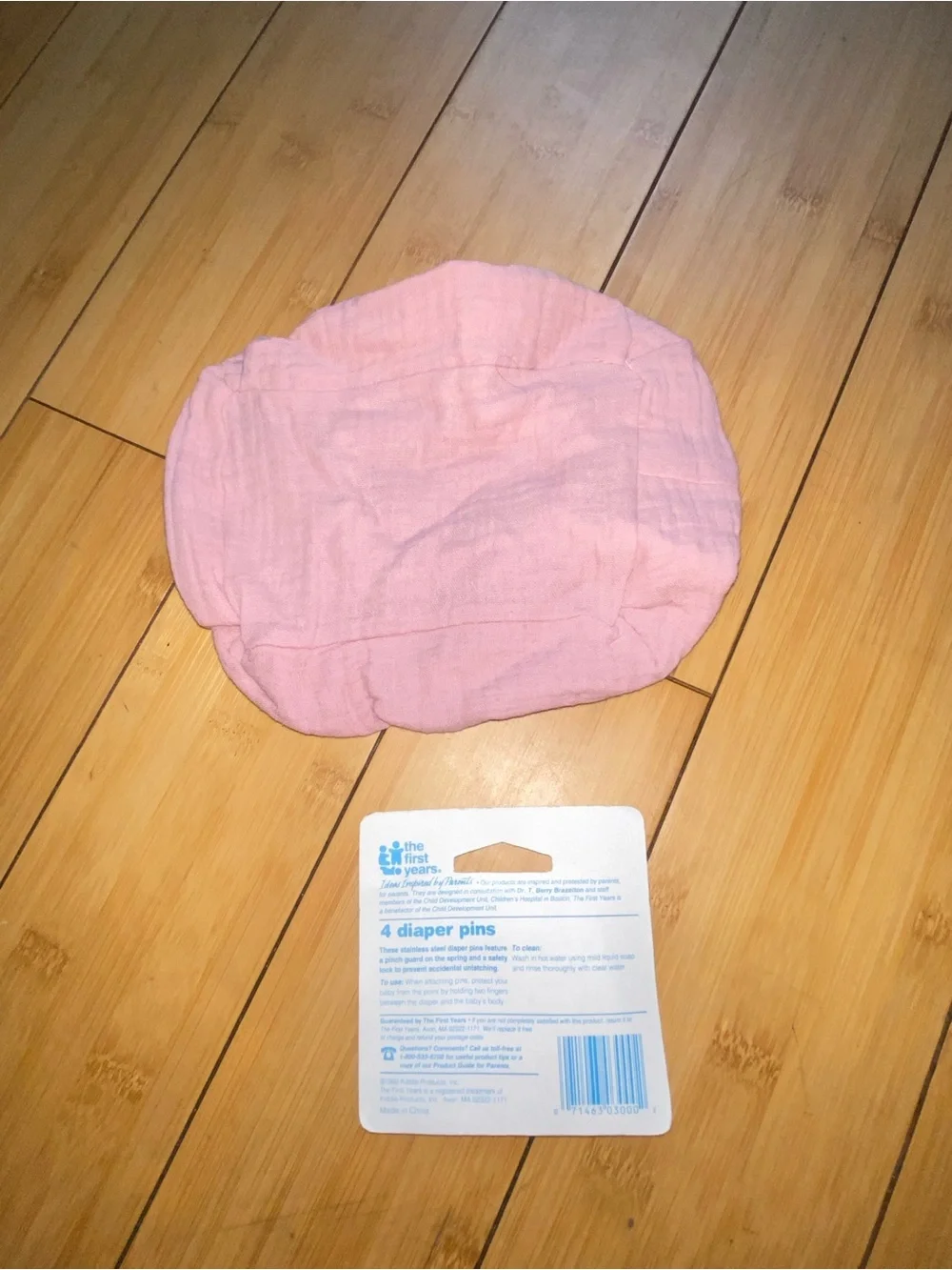 Pink Muslim cotton baby wipe cover and baby diaper safety pins